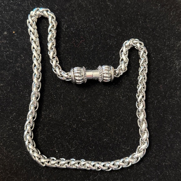 Twisted Rope Chain Necklace - Picture 4 of 6